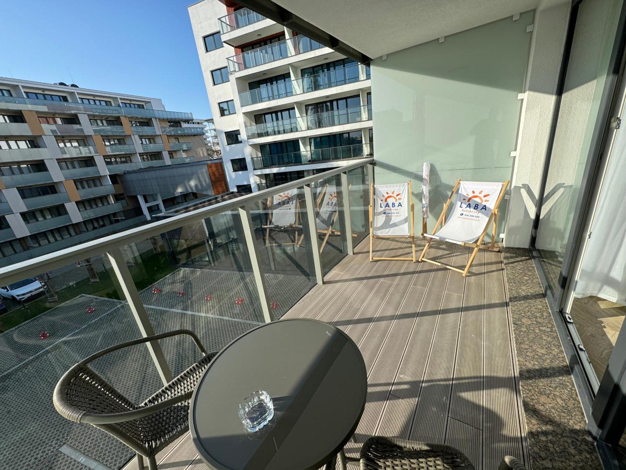 Laba Kolobrzeg Apartamenty Kasprowicza 20C Parking Basen Fitness Bawialnia W Cenie, Parkplatz Schwimmbad Fitness Spielzimmer Im Preis Luaran gambar
