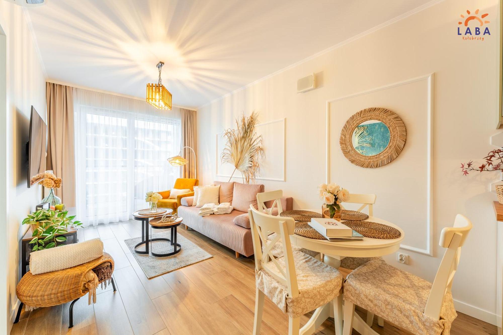 Laba Kolobrzeg Apartamenty Kasprowicza 20C Parking Basen Fitness Bawialnia W Cenie, Parkplatz Schwimmbad Fitness Spielzimmer Im Preis Luaran gambar