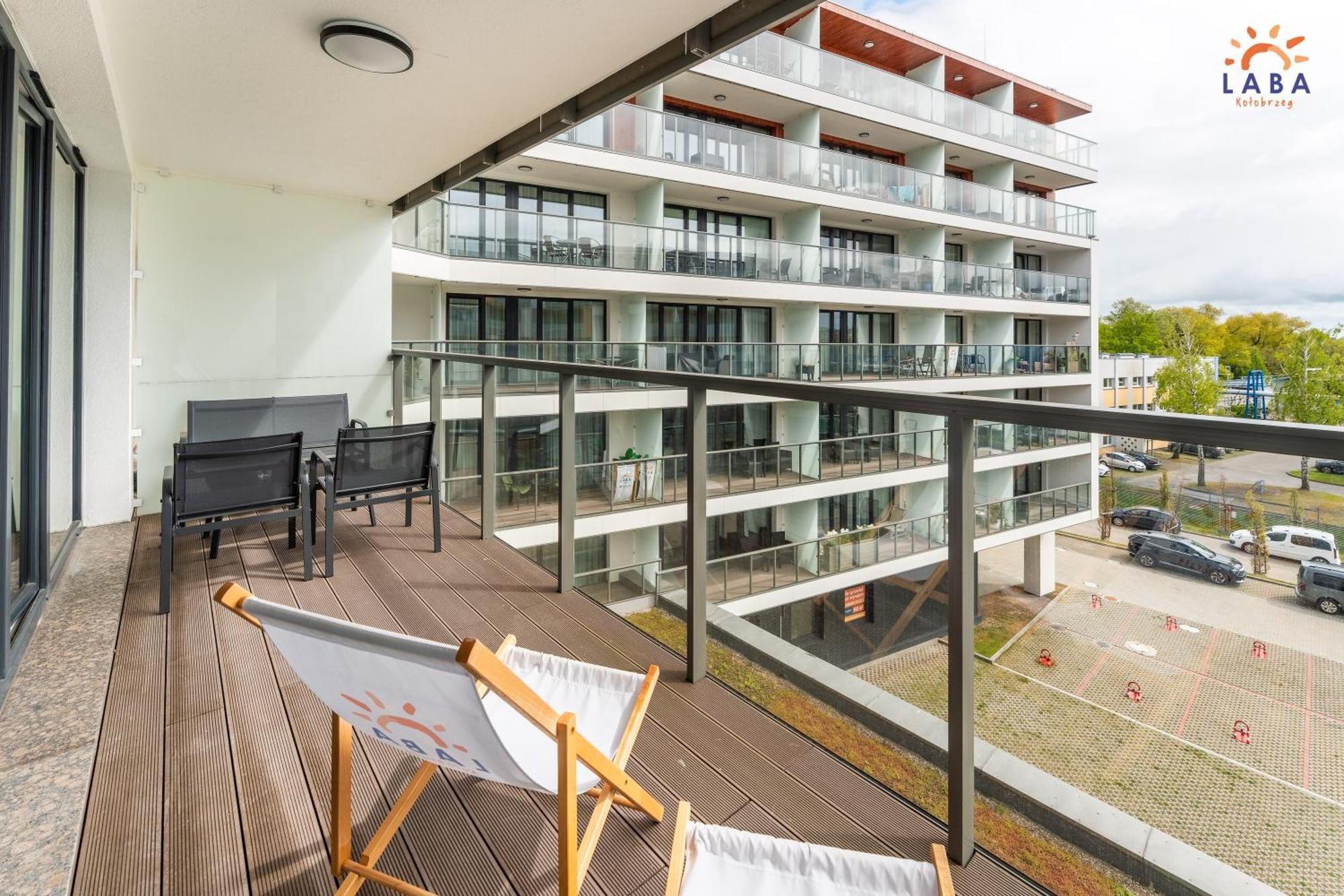 Laba Kolobrzeg Apartamenty Kasprowicza 20C Parking Basen Fitness Bawialnia W Cenie, Parkplatz Schwimmbad Fitness Spielzimmer Im Preis Luaran gambar